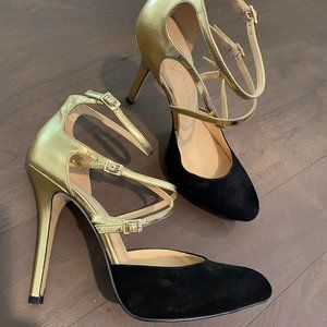 Black and metallic gold pumps